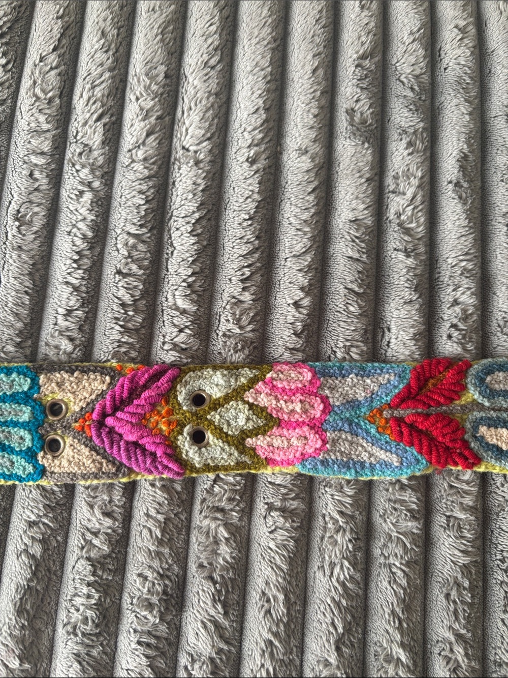 Jenny Krauss Colorful Embroidered Floral  Pattern Belt - Picture 6 of 11